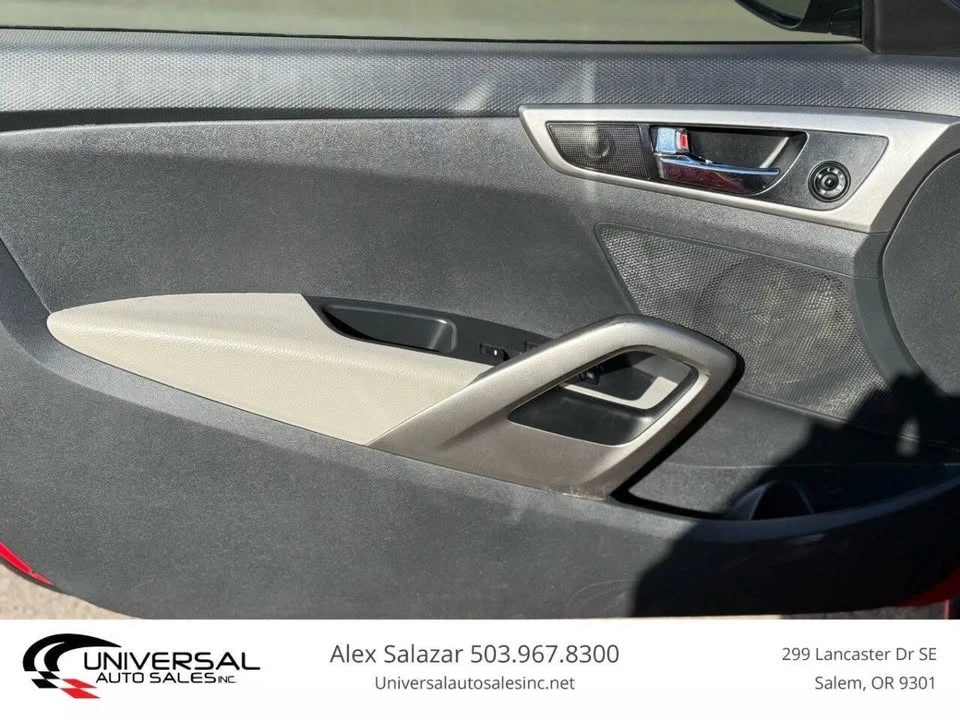 2013 Hyundai Veloster - Image 11 of 20