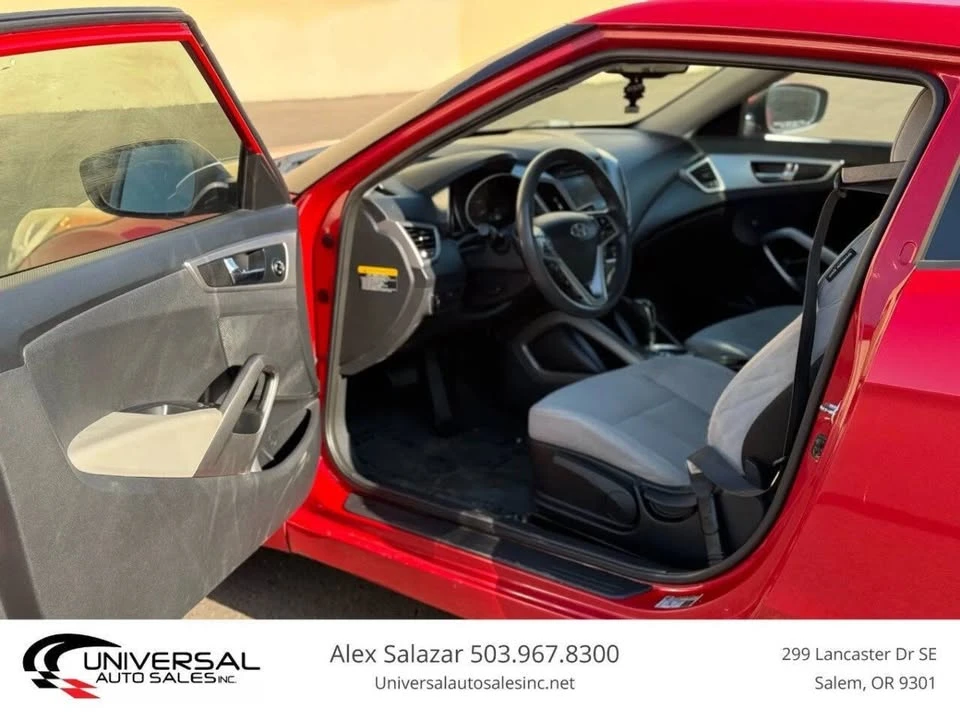 2013 Hyundai Veloster - Image 10 of 20