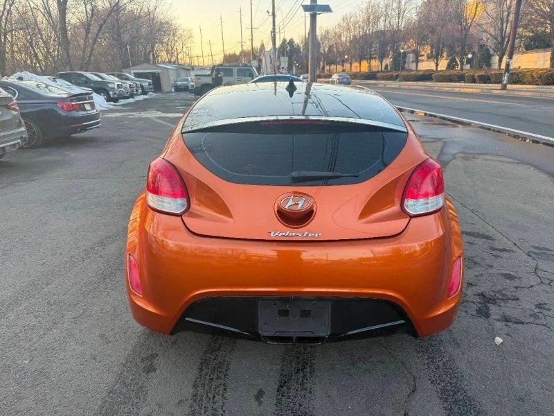 2013 Hyundai Veloster - Image 6 of 12