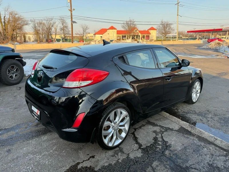 2013 Hyundai Veloster - Image 8 of 12