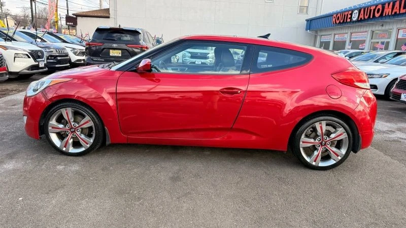 2013 Hyundai Veloster - Image 10 of 12