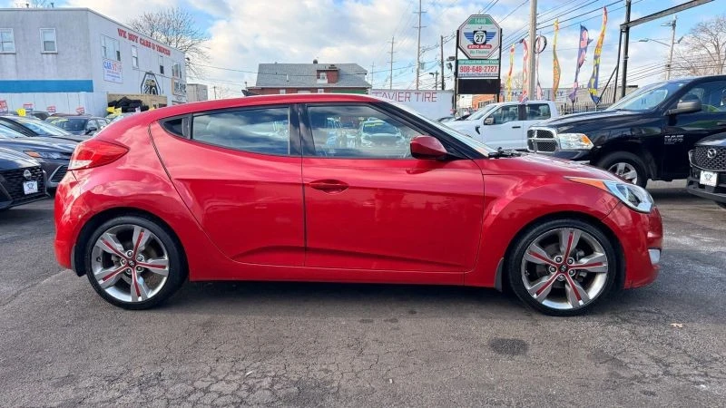 2013 Hyundai Veloster - Image 11 of 12
