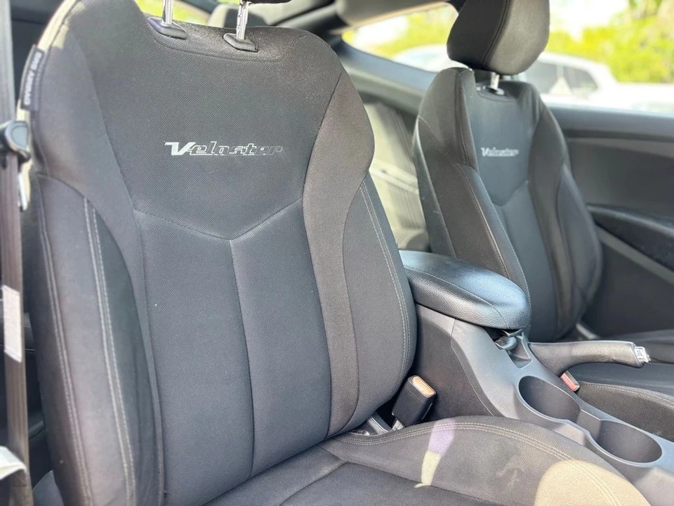 2013 Hyundai Veloster - Image 14 of 21