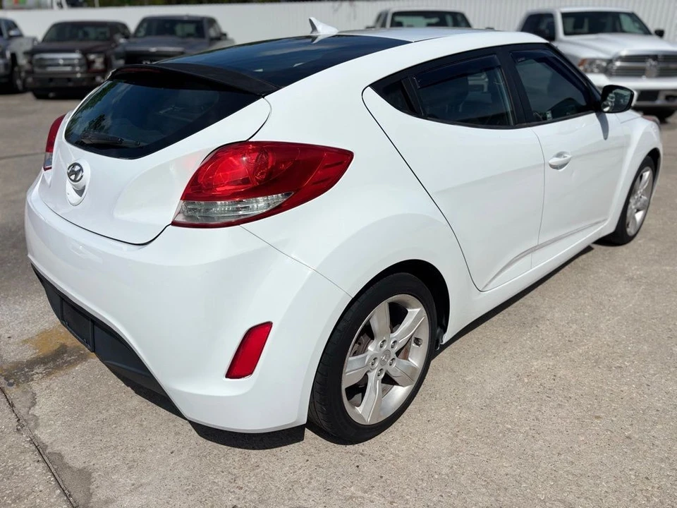 2013 Hyundai Veloster - Image 5 of 21