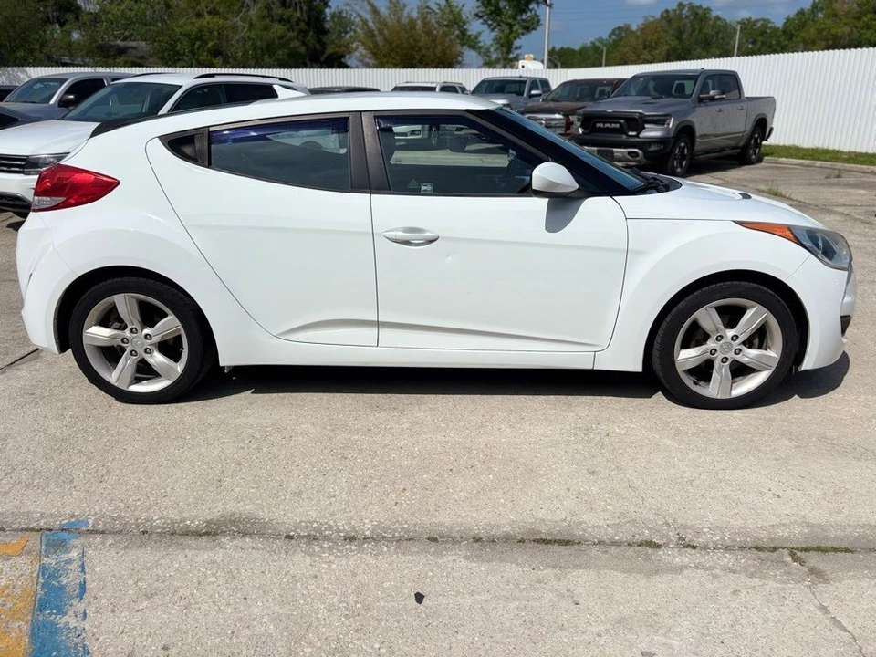 2013 Hyundai Veloster - Image 6 of 21