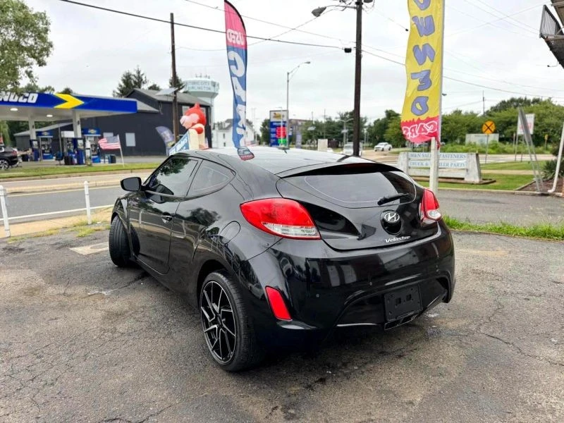 2013 Hyundai Veloster - Image 10 of 12