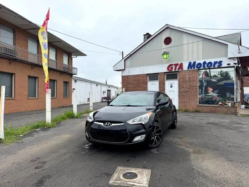 2013 Hyundai Veloster - Image 2 of 12