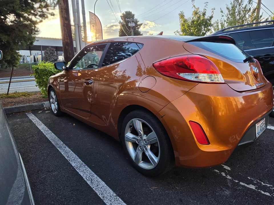 2013 Hyundai Veloster - Image 3 of 11