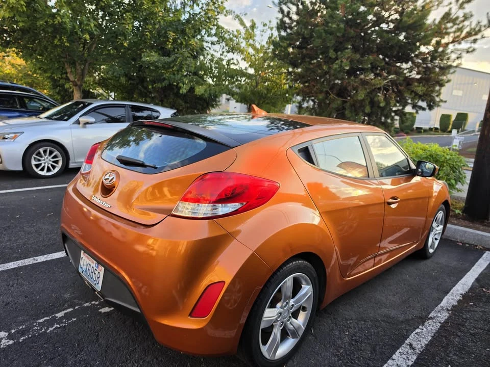 2013 Hyundai Veloster - Image 4 of 11