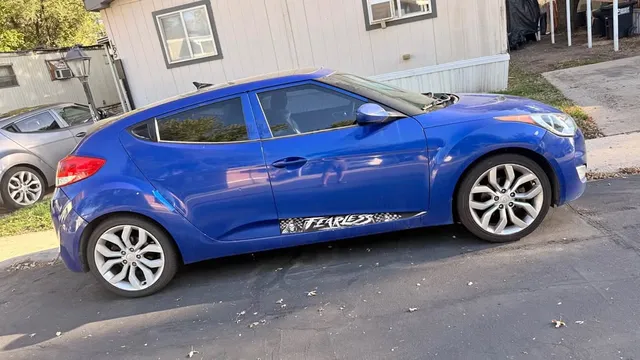 2013 Hyundai Veloster Base