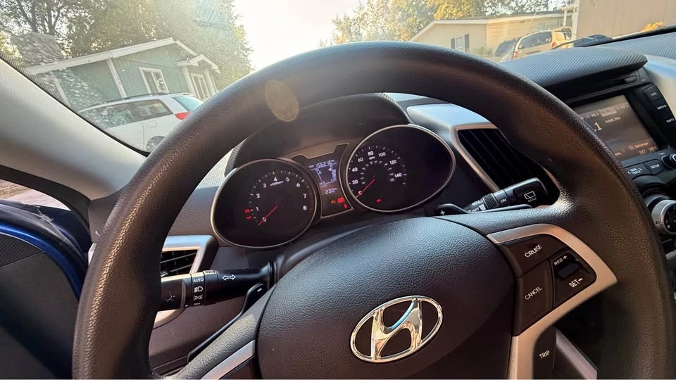 2013 Hyundai Veloster - Image 6 of 6