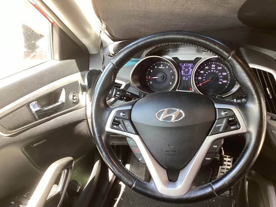 2013 Hyundai Veloster - Image 8 of 11