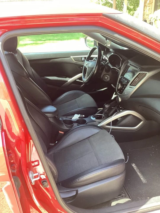 2013 Hyundai Veloster - Image 6 of 11