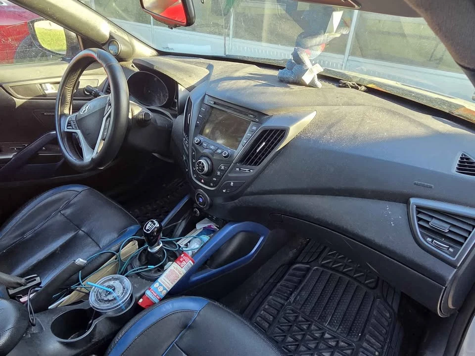 2013 Hyundai Veloster - Image 5 of 5