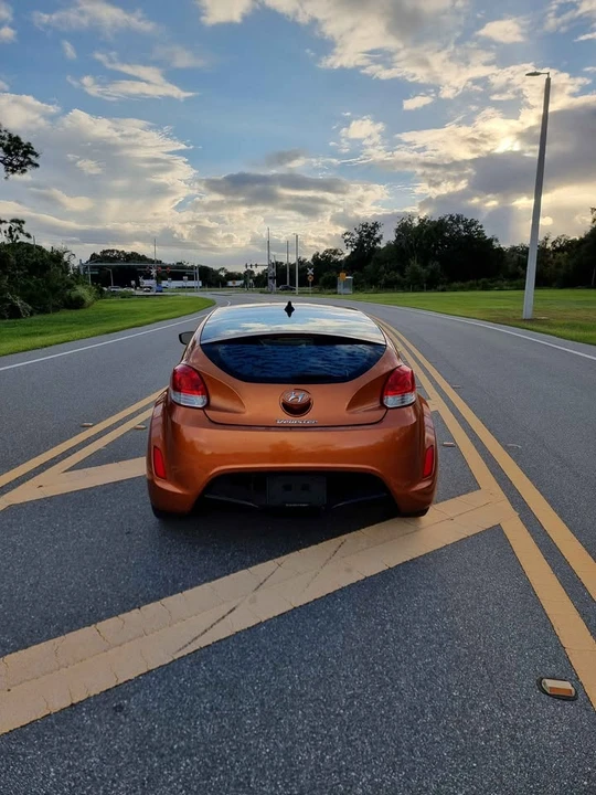 2013 Hyundai Veloster - Image 6 of 15