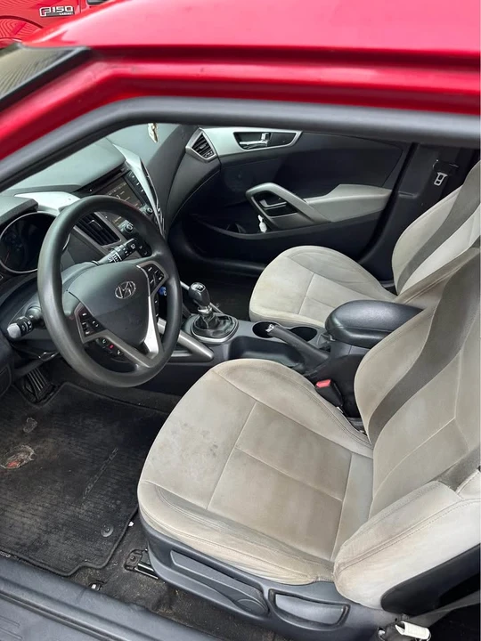 2013 Hyundai Veloster - Image 7 of 11