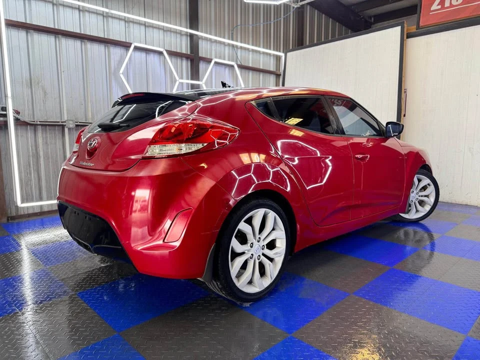 2013 Hyundai Veloster - Image 10 of 12