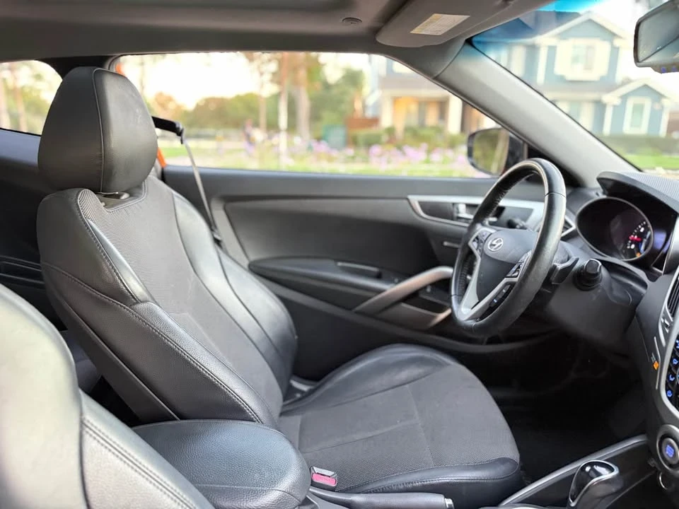 2013 Hyundai Veloster - Image 14 of 17