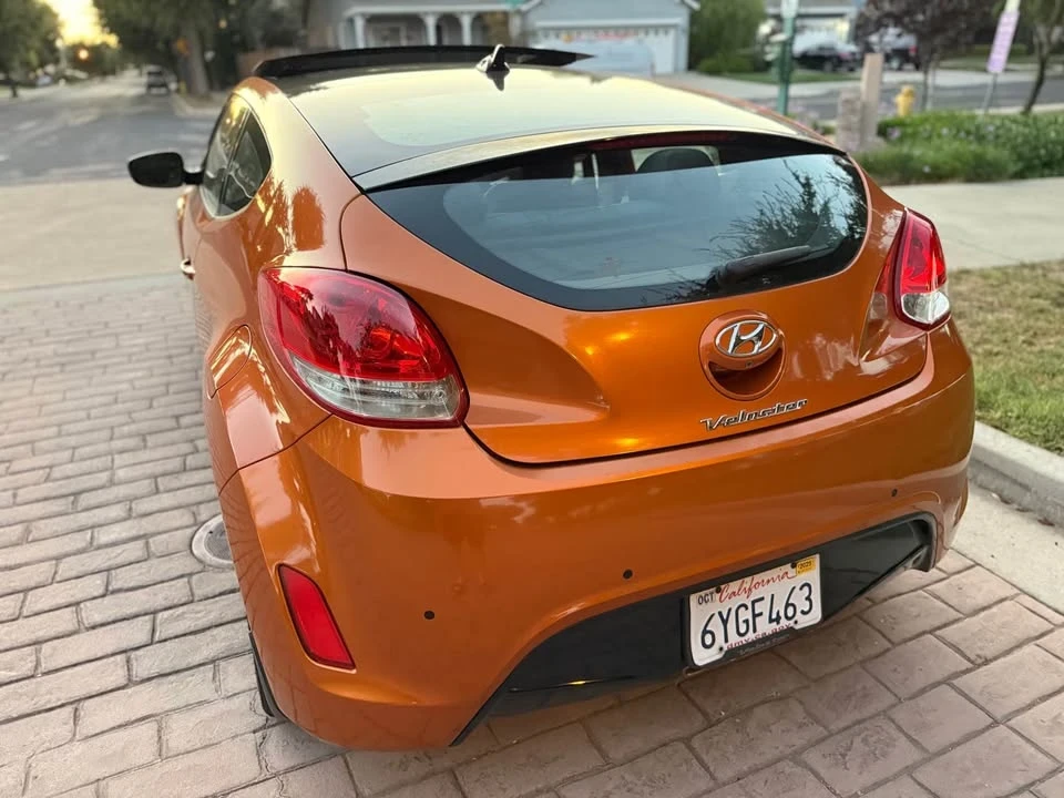 2013 Hyundai Veloster - Image 5 of 17