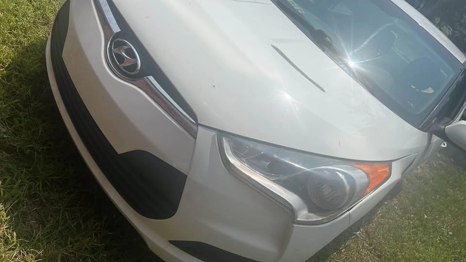 2013 Hyundai Veloster - Image 6 of 9