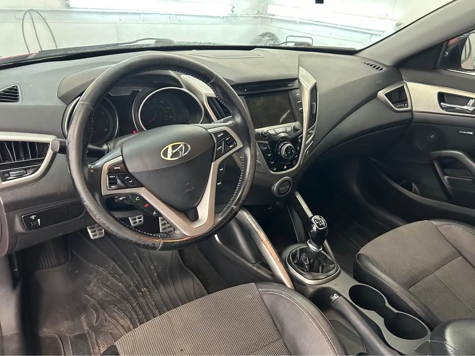 2013 Hyundai Veloster - Image 10 of 11