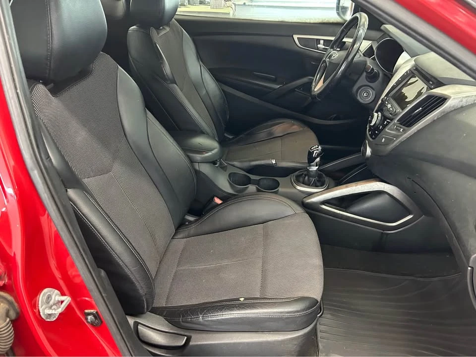 2013 Hyundai Veloster - Image 7 of 11