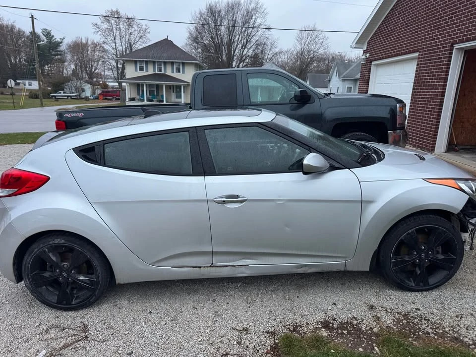 2013 Hyundai Veloster - Image 5 of 11