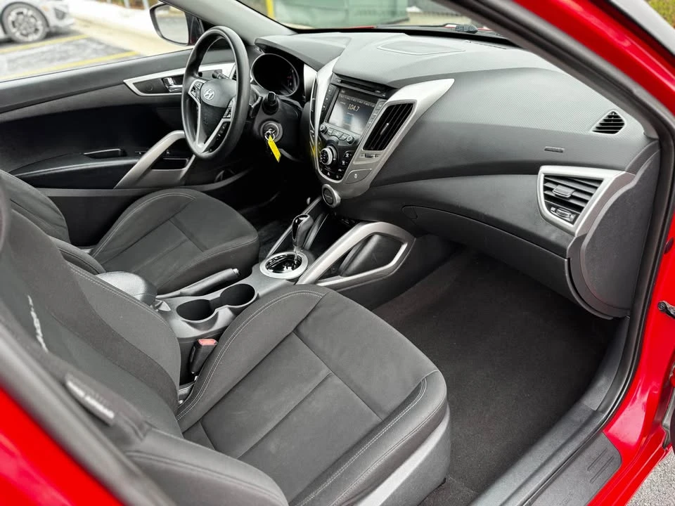 2013 Hyundai Veloster - Image 19 of 20
