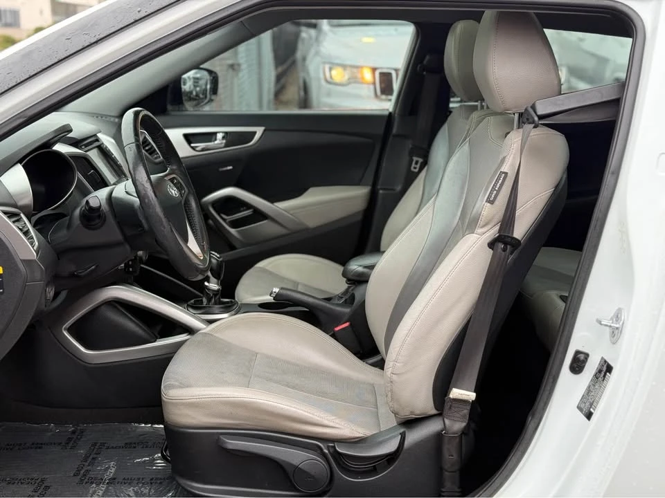 2013 Hyundai Veloster - Image 13 of 20