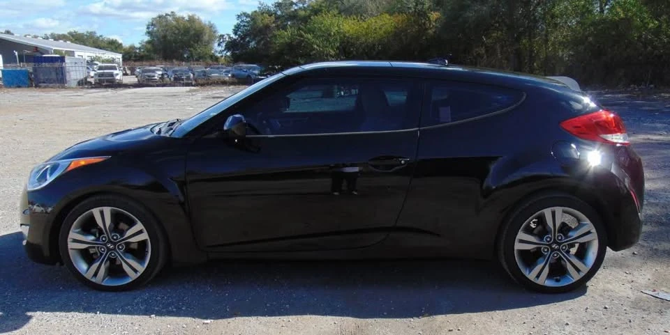 2013 Hyundai Veloster - Image 3 of 12