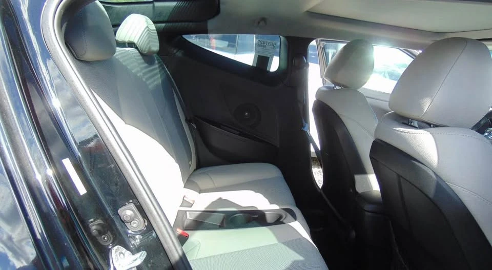 2013 Hyundai Veloster - Image 7 of 12