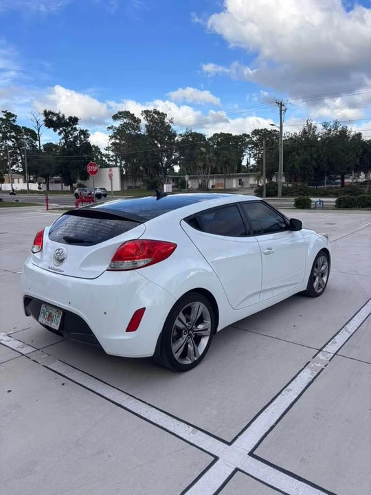 2013 Hyundai Veloster - Image 7 of 14
