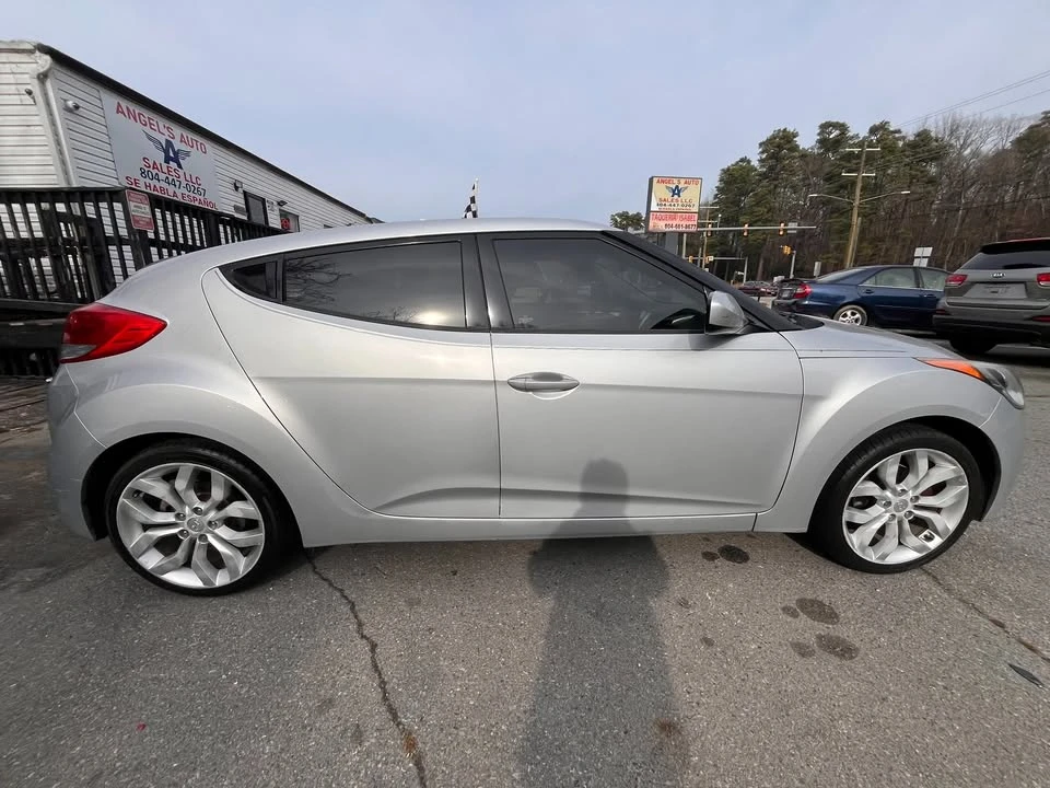2013 Hyundai Veloster - Image 18 of 20