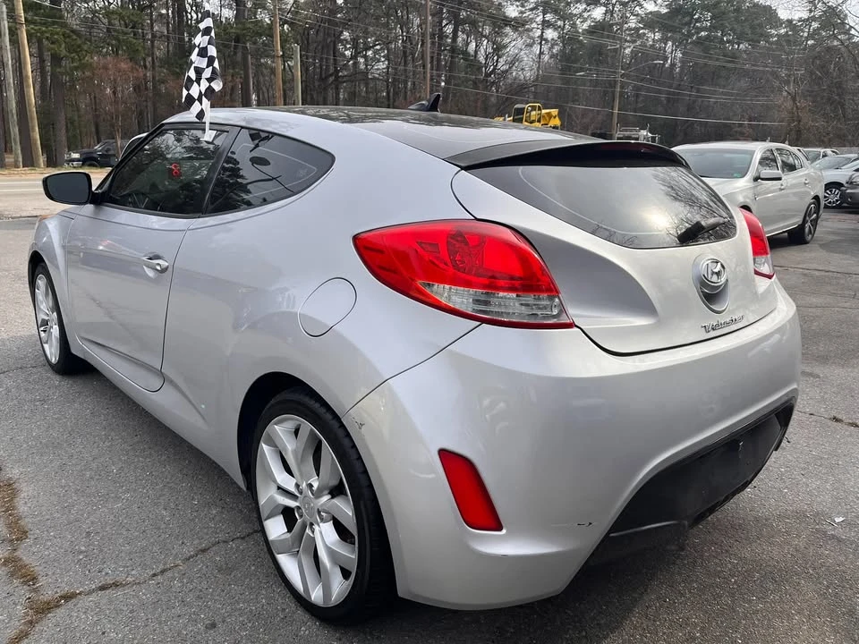 2013 Hyundai Veloster - Image 4 of 20