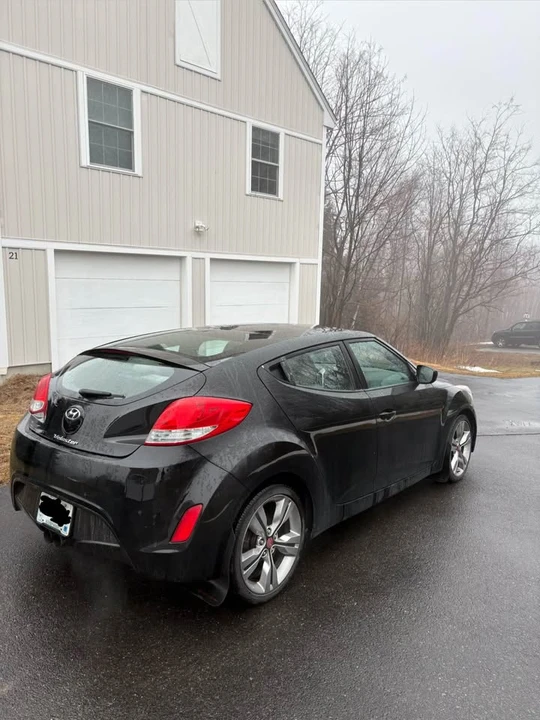 2013 Hyundai Veloster - Image 3 of 11