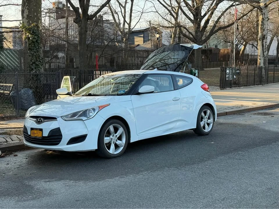 2013 Hyundai Veloster - Image 11 of 11