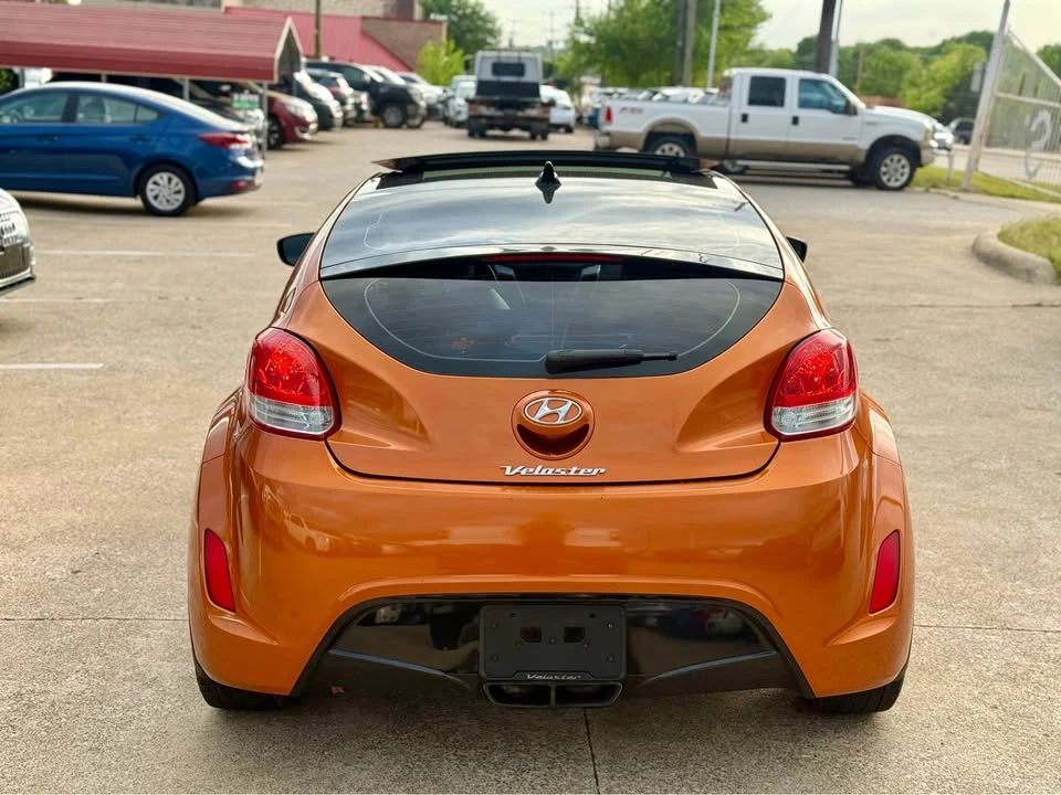 2013 Hyundai Veloster - Image 5 of 17
