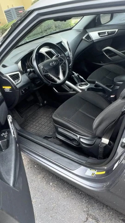 2013 Hyundai Veloster - Image 8 of 8