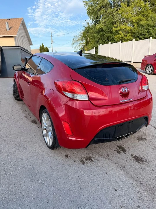 2013 Hyundai Veloster - Image 4 of 12