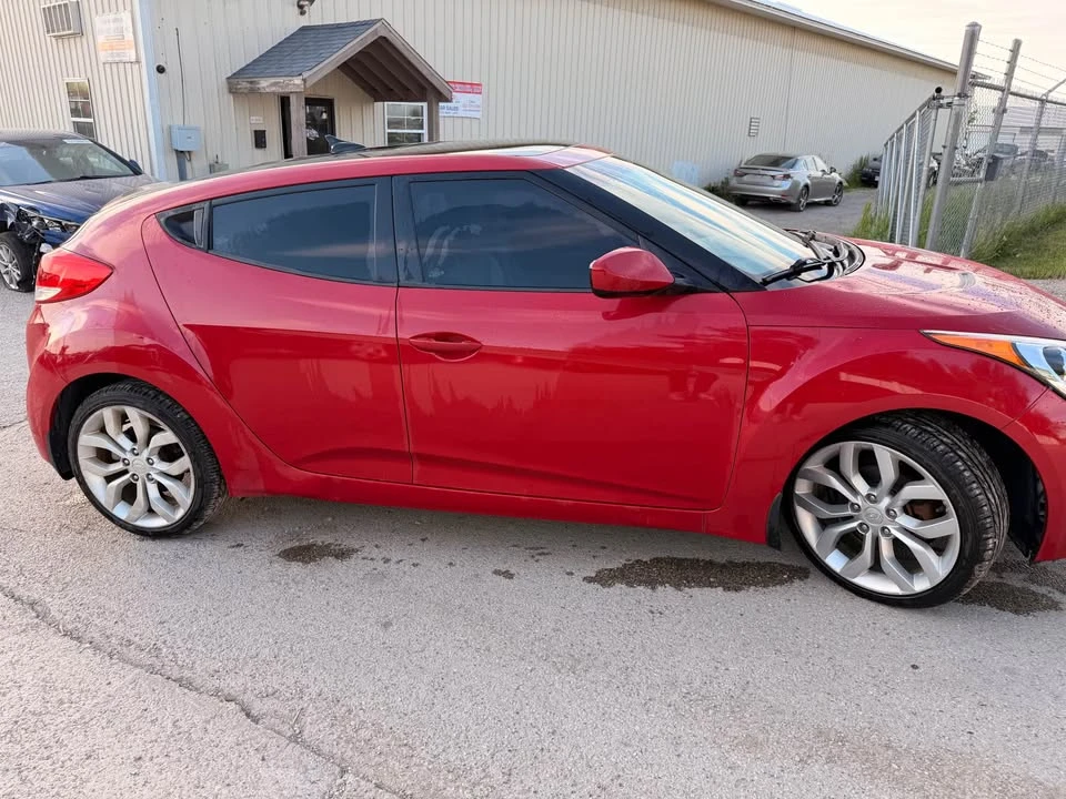 2013 Hyundai Veloster - Image 7 of 12