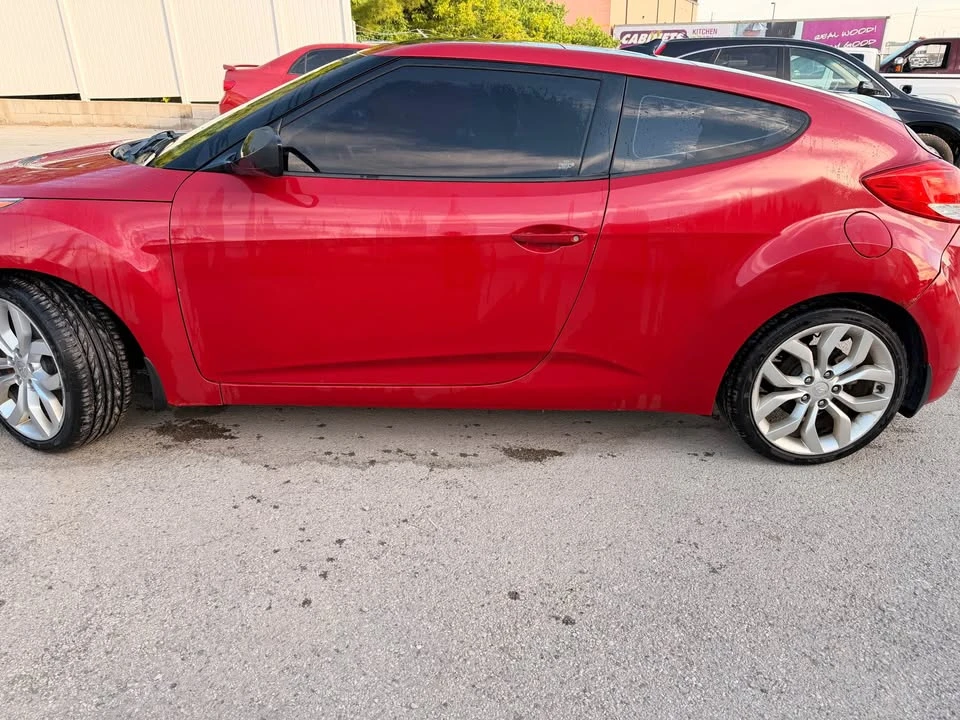 2013 Hyundai Veloster - Image 3 of 12