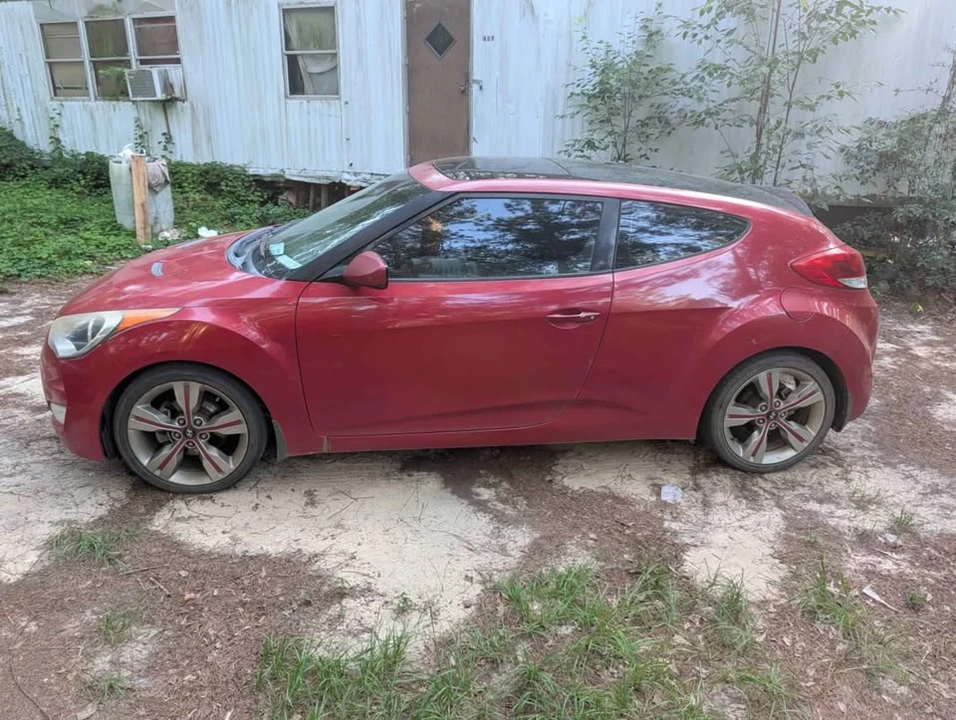 2013 Hyundai Veloster - Image 4 of 4