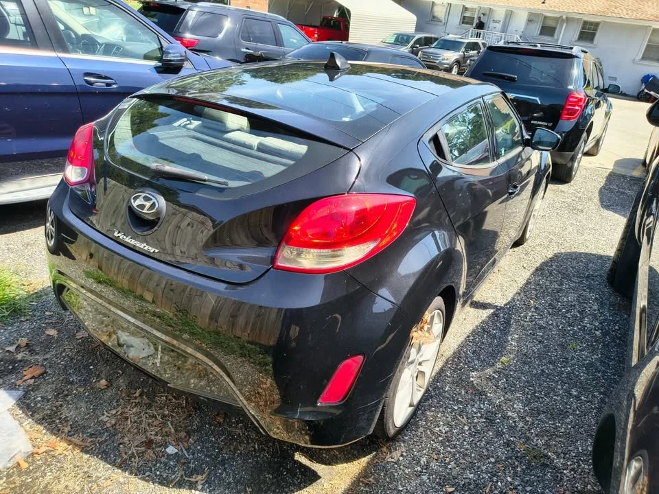 2013 Hyundai Veloster - Image 4 of 14