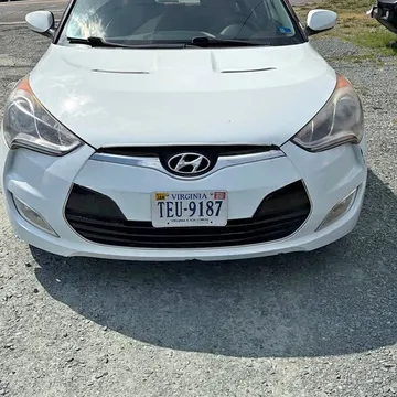 2013 Hyundai Veloster Coupe 3D