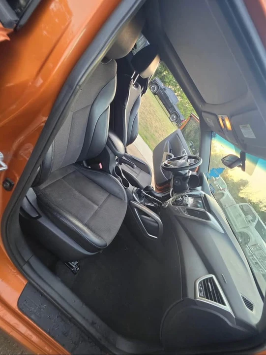 2013 Hyundai Veloster - Image 10 of 10