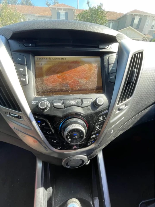 2013 Hyundai Veloster - Image 10 of 11
