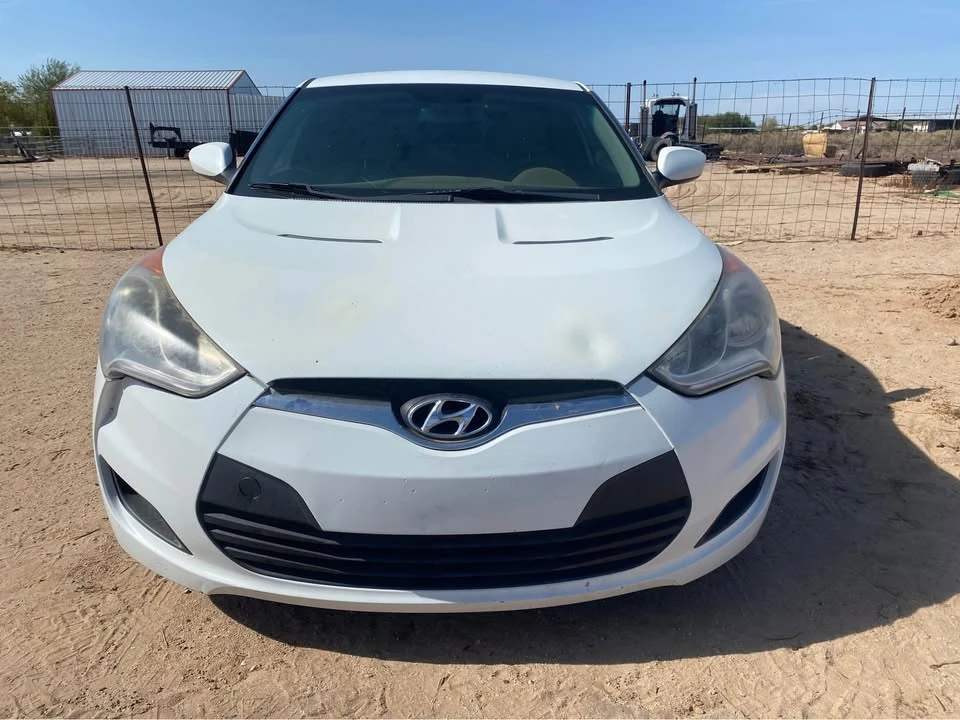2013 Hyundai Veloster - Image 2 of 14