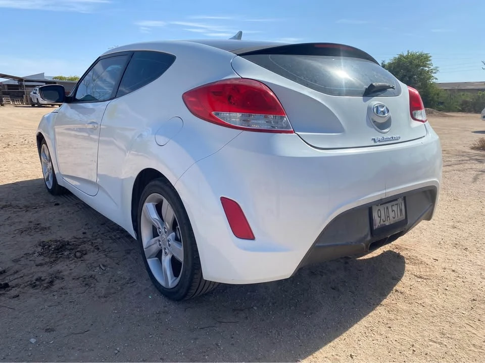 2013 Hyundai Veloster - Image 6 of 14