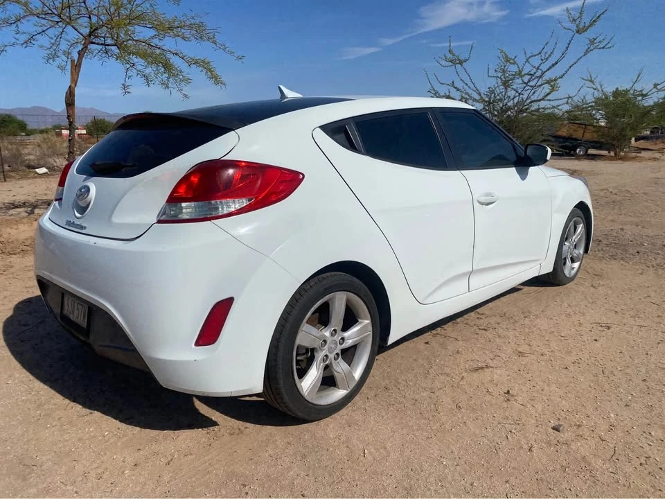 2013 Hyundai Veloster - Image 4 of 14