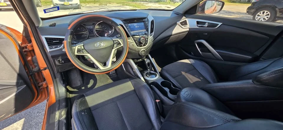 2013 Hyundai Veloster - Image 15 of 20
